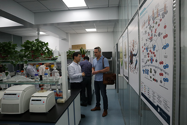 0517 33 2.jpg 0517 33 2.jpg